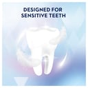 ORAL-B 3D WHITE WHITENING STRIPS SENSITIVE 2.5% 14 PACK thumbnail 8