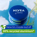 NIVEA CRÈME MOISTURISING CREAM 150ML thumbnail 7