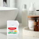 COLGATE DENTAL FLOSS TOTAL MINT WAXED 25M thumbnail 5