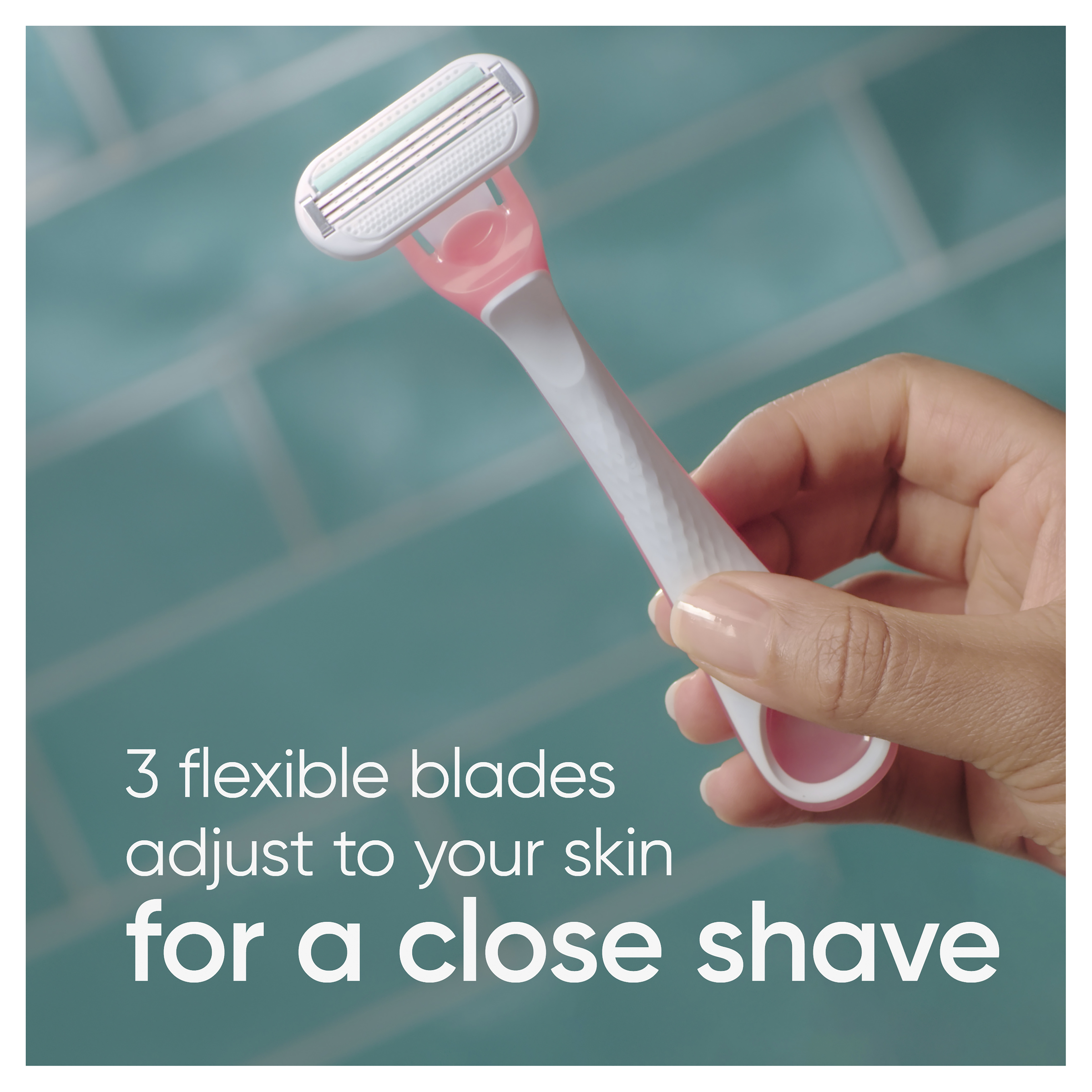 GILLETTE VENUS SENSITIVE DISPOSABLE RAZOR 3 PACK - Image 4