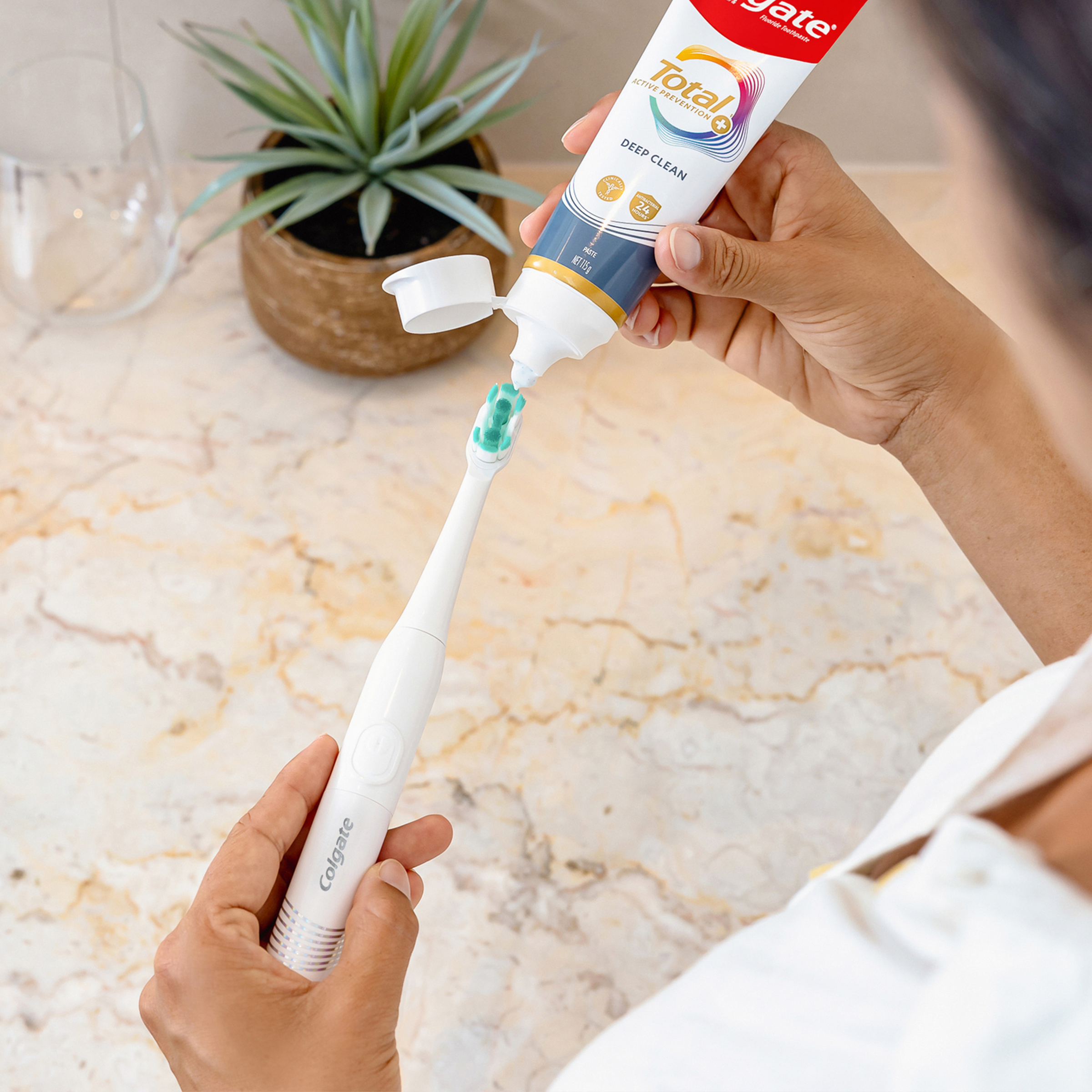 COLGATE TOOTHBRUSH POWER TOTAL 1 PACK - Image 3