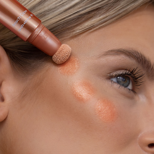 MCO BEAUTY HIGHLIGHT & GLOW BEAUTY WAND PEACH GLOW 12ML - Image 3