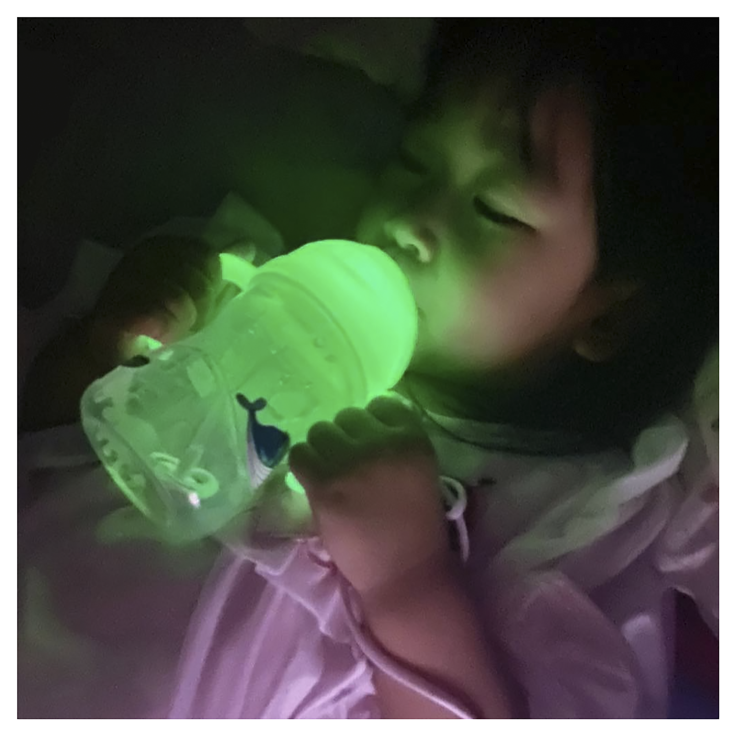 BBOX SIPPY CUP GLOW IN THE DARK 240ML - Image 5