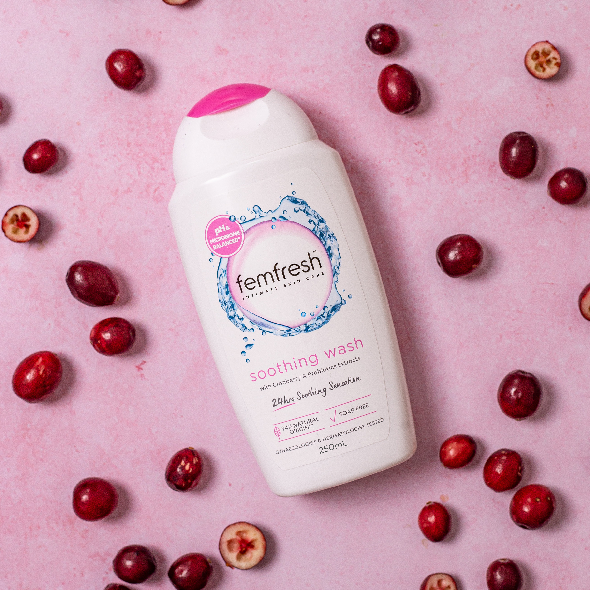 FEMFRESH DAILY WASH SOOTHING 250ML - Image 3