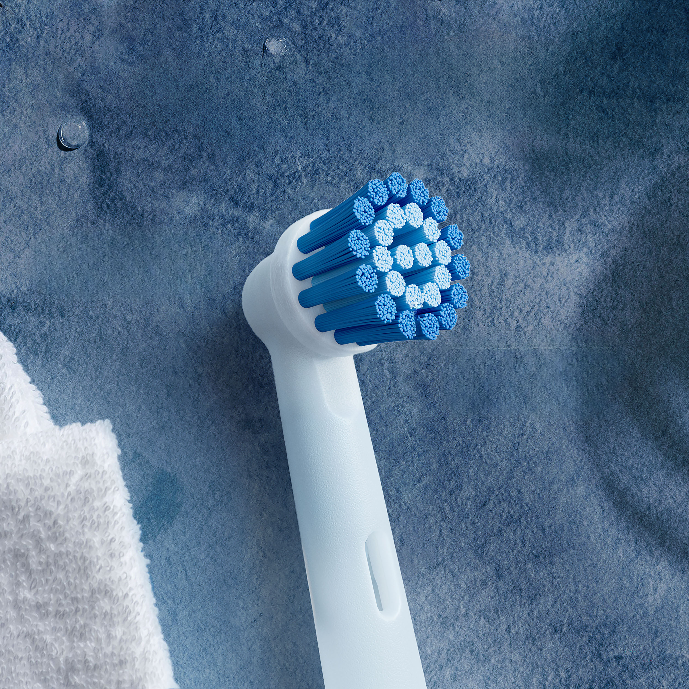 ORAL-B SENSITIVE CLEAN REPLACEMENT HEADS 6 PACK - Image 11